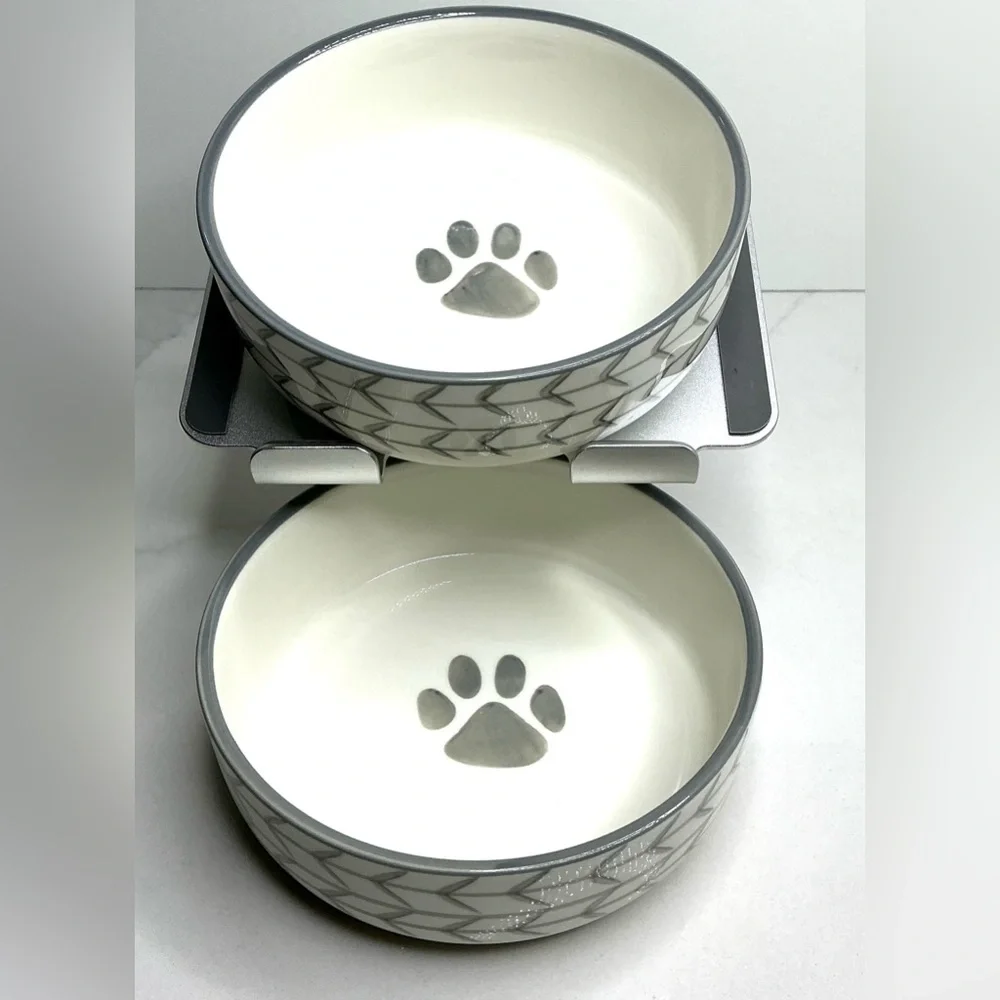 2 Signature Housewares 5